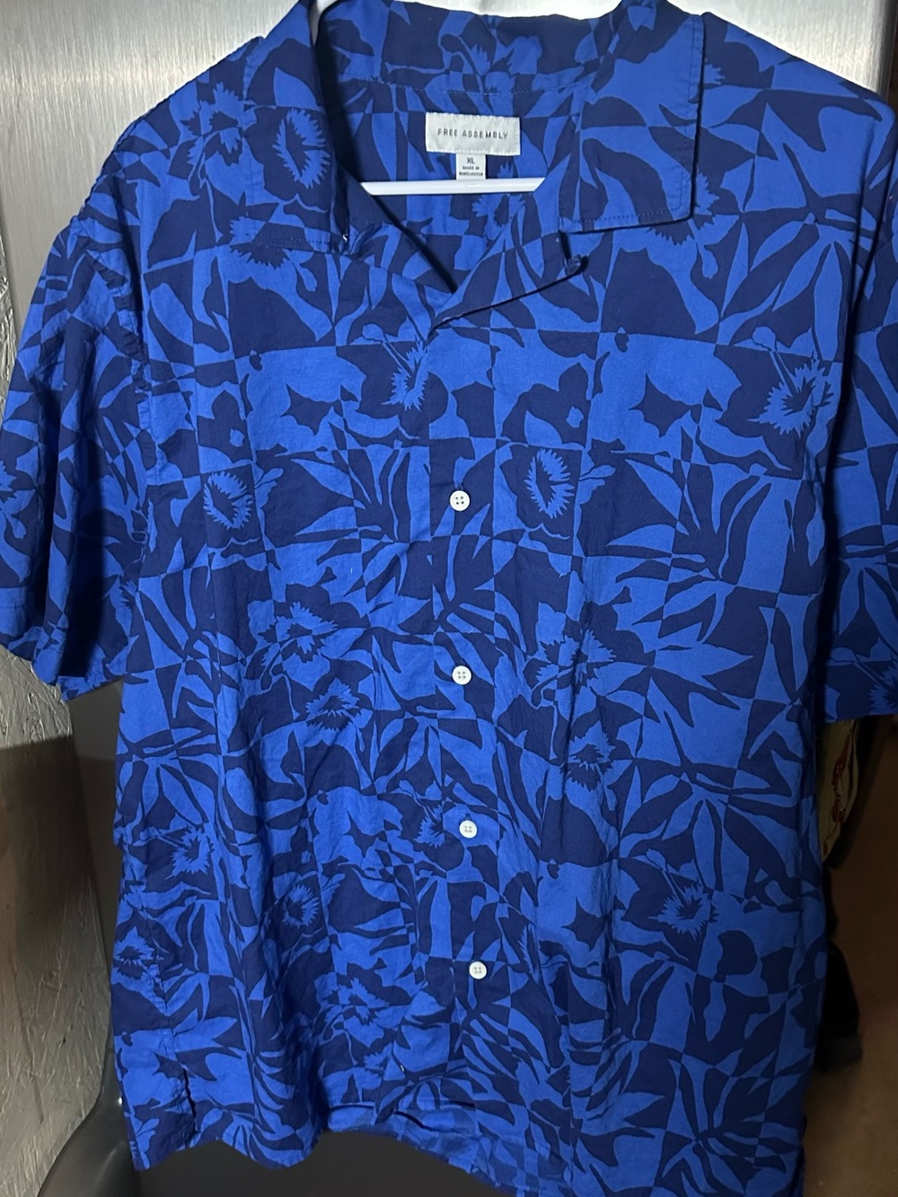 reyn spooner cobalt and navy floral camp shirt
